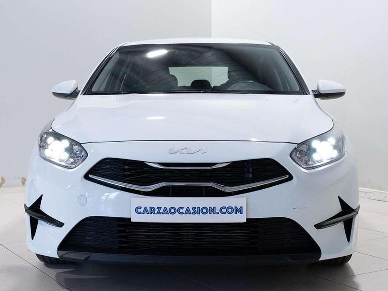 Usado Kia Ceed 101 CV (74 kW) 2024 Blanco Utilitario
