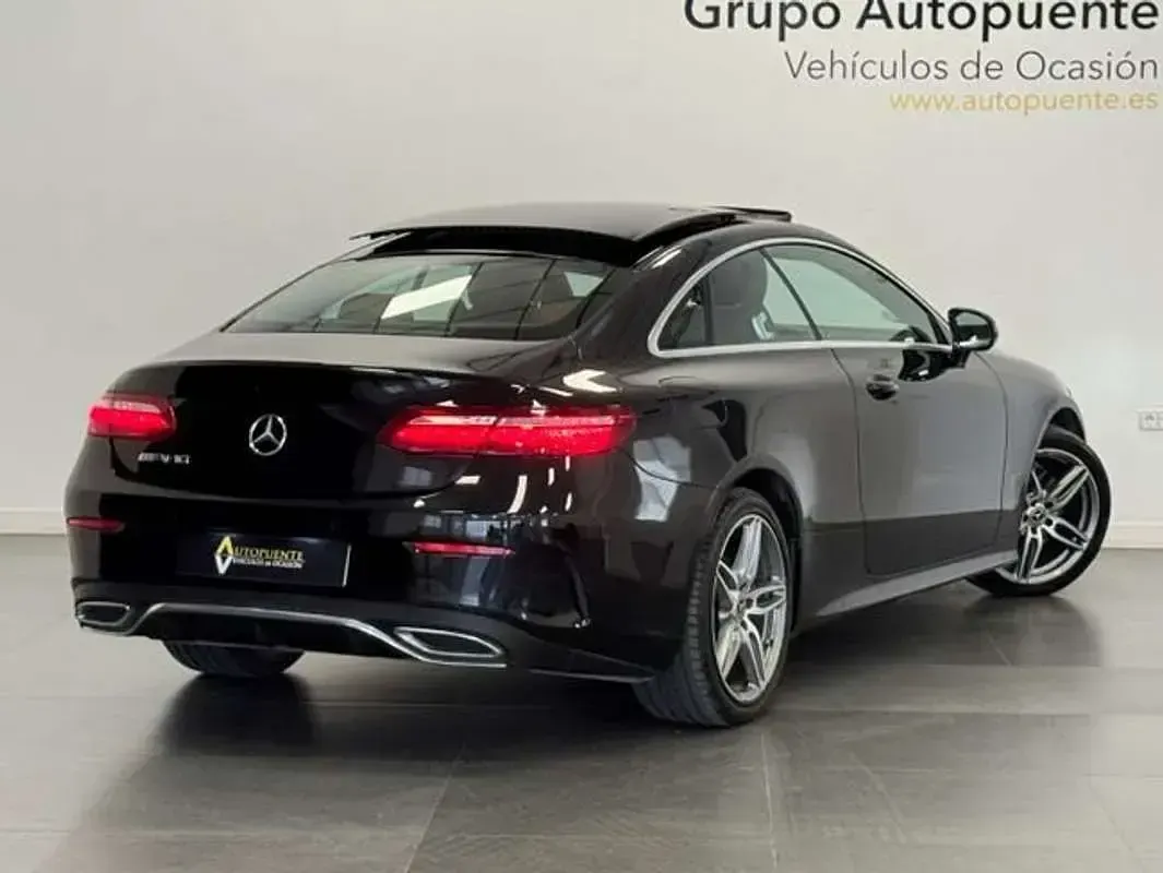 Usado Mercedes 220 AMG 194 CV (142 kW) 2017 Negro Coupe