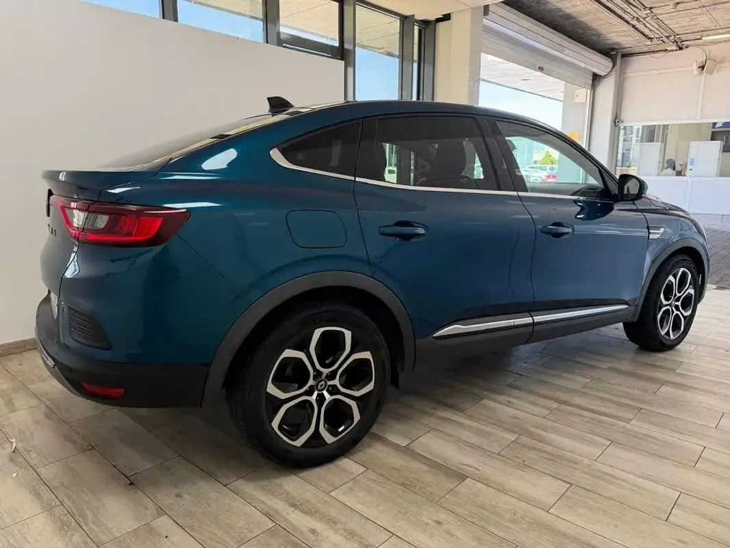 Usado Renault Arkana R.S. 143 CV (105 kW) 2023 Verde SUV