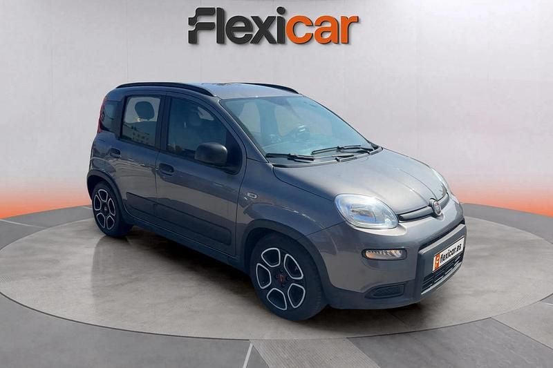 Usado Fiat Panda City Life 71 CV (52 kW) 2022 Gris Utilitario