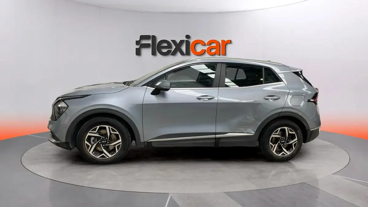 Usado Kia Sportage 136 CV (100 kW) 2023 Gris SUV