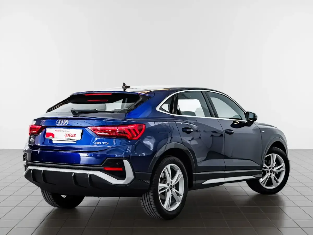 Usado Audi Q3 Sportback S-Line 150 CV (110 kW) 2024 Azul SUV