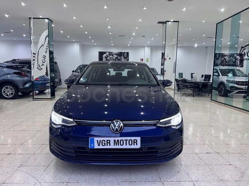 Usado VW Golf VIII 110 CV (80 kW) 2021 Azul Berlina