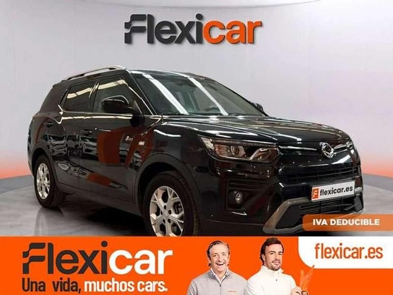 Negro Usado 2023 Ssangyong (KGM) Tivoli SUV | 13.490 € (Buen precio) - Imagen 1/4
