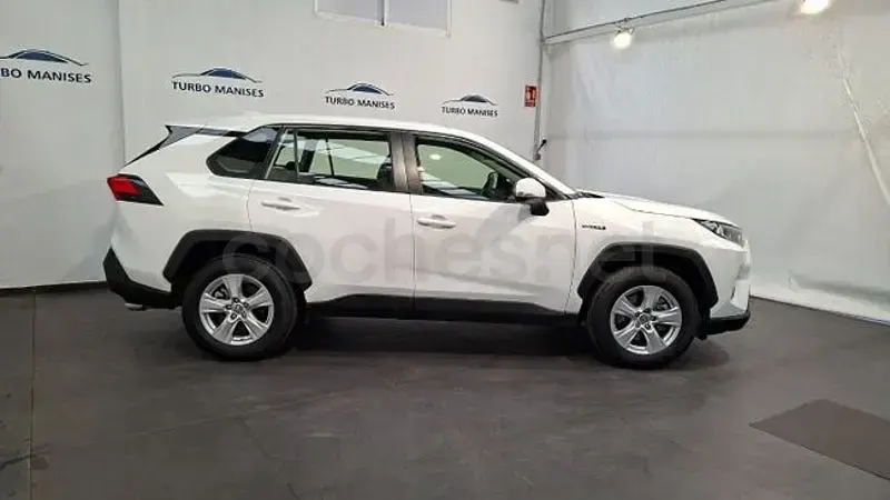 Usado Toyota RAV4 Hybrid Advance 218 CV (160 kW) 2021 Blanco SUV