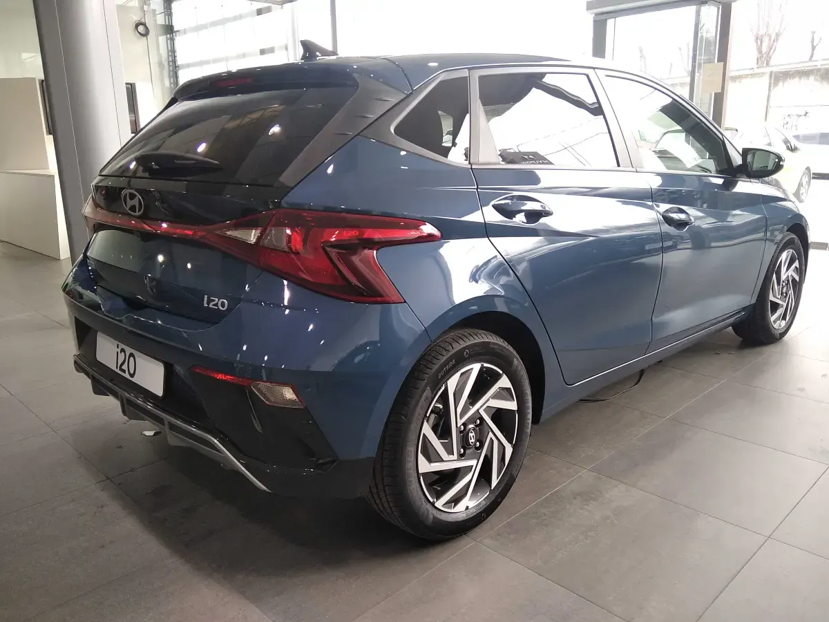 Usado Hyundai i20 99 CV (72 kW) 2025 Utilitario
