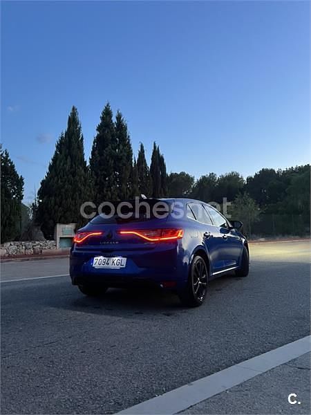Usado Renault Mégane GT Line GT-Line 140 CV (102 kW) 2017 Azul Berlina