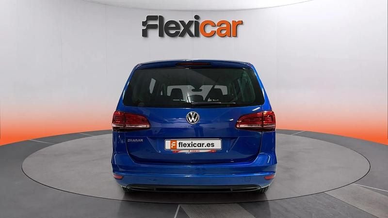 Usado VW Sharan Edition 150 CV (110 kW) 2018 Azul Monovolumen