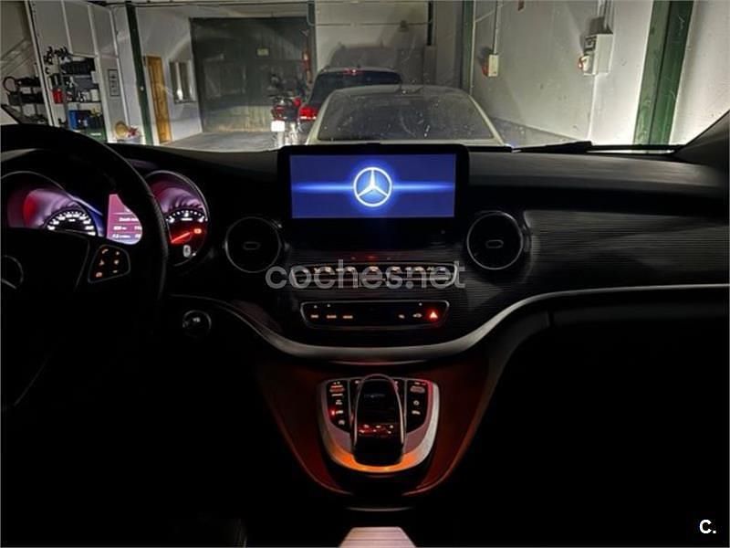 Usado Mercedes V250 Avantgarde 204 CV (150 kW) 2019 Gris / plata Monovolumen