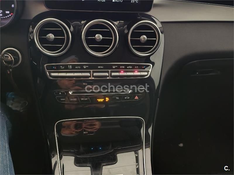 Usado Mercedes GLC250 AMG line 204 CV (150 kW) 2016 Blanco SUV