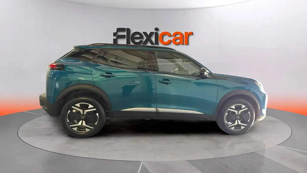 Usado Peugeot 2008 Allure 101 CV (74 kW) 2025 Verde SUV