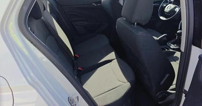 Usado Skoda Fabia Ambition 95 CV (69 kW) 2022 Utilitario