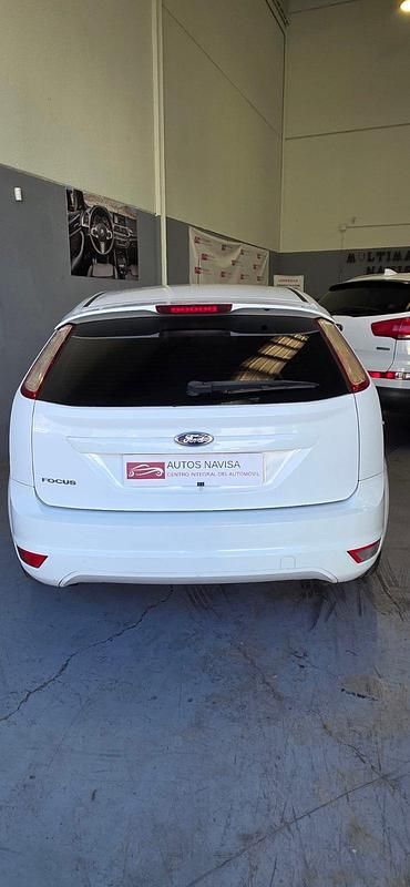 Usado Ford C-MAX Trend 100 CV (73 kW) 2010 Blanco Monovolumen