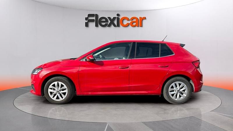 Usado Skoda Fabia 95 CV (69 kW) 2024 Rojo Utilitario