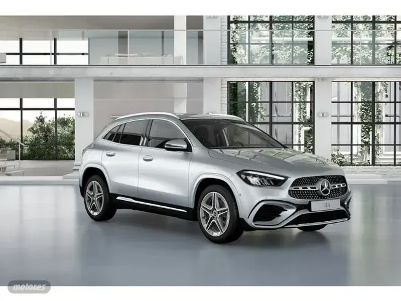Usado Mercedes GLA200 150 CV (110 kW) 2023 Gris SUV