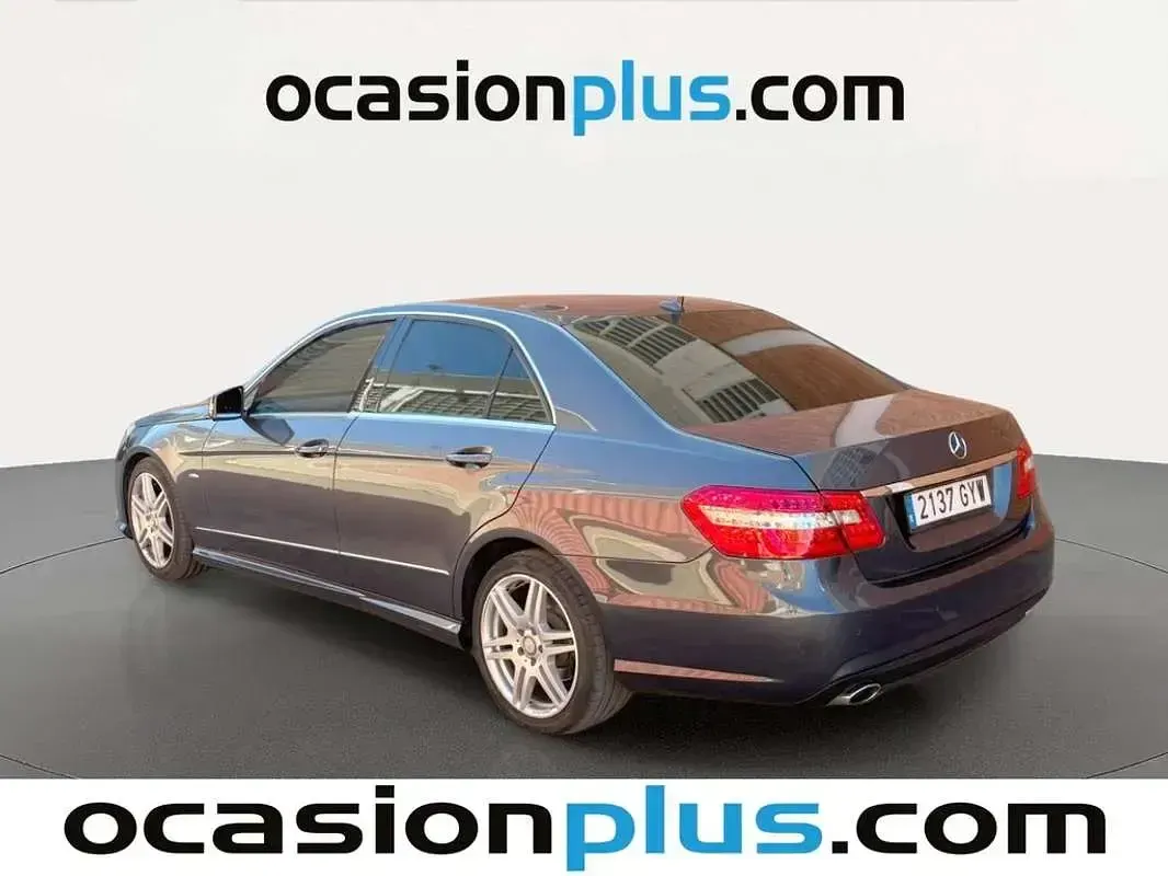 Usado Mercedes E220 Avantgarde 170 CV (125 kW) 2010 Gris Familiar