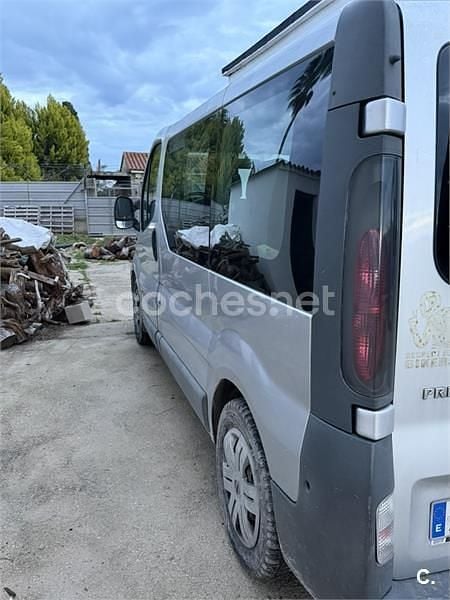 Usado Nissan Primastar 110 HP (80 kW) 2021 Cinzento Monovolume