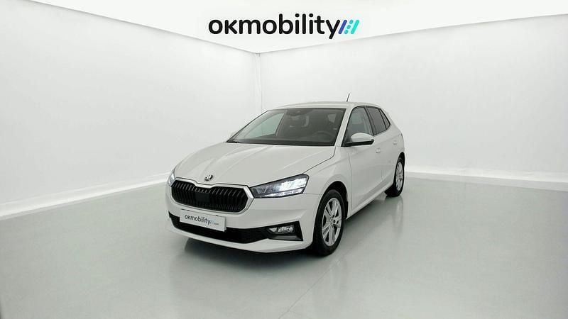 Usado Skoda Fabia Selection 80 CV (58 kW) 2024 Blanco candy Utilitario