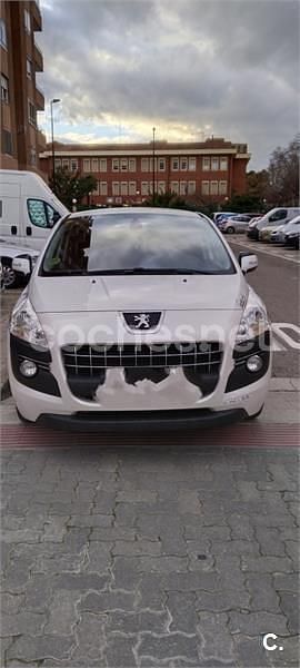 Usado Peugeot 3008 Active 150 CV (110 kW) 2012 Blanco Familiar