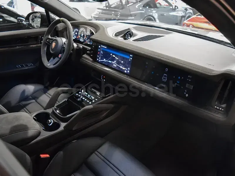 Nuevo Porsche Cayenne Turbo E-Hybrid 739 CV (543 kW) 2026 Gris / plata SUV