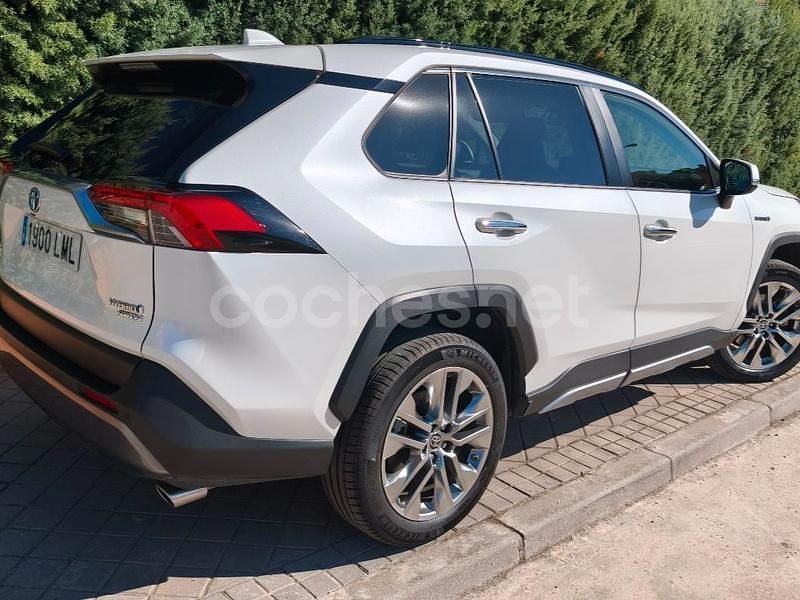 Usado Toyota RAV4 Hybrid Luxury 222 CV (163 kW) 2021 Blanco SUV