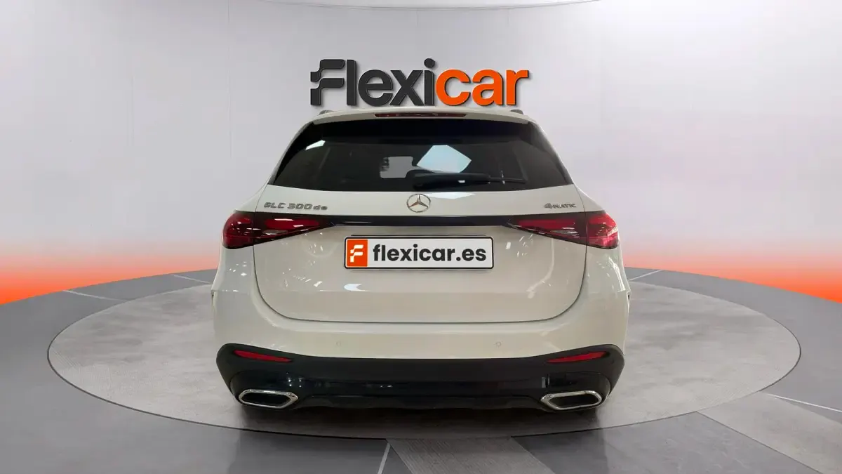 Usado Mercedes GLC300de 333 CV (244 kW) 2024 Blanco