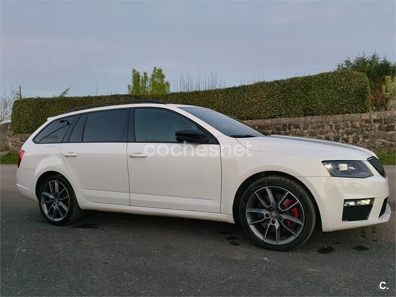 Usado Skoda Octavia RS 220 CV (161 kW) 2015 Blanco Utilitario
