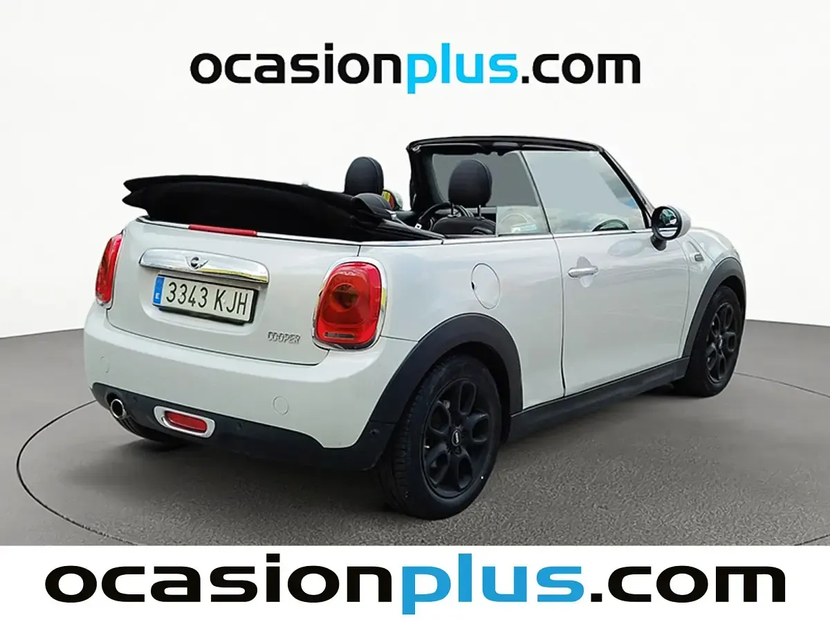 Usado Mini Cooper 136 CV (100 kW) 2018 Gris plata Utilitario