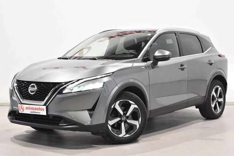 Usado Nissan Qashqai N-Connecta 140 CV (102 kW) 2022 Gris / plata SUV