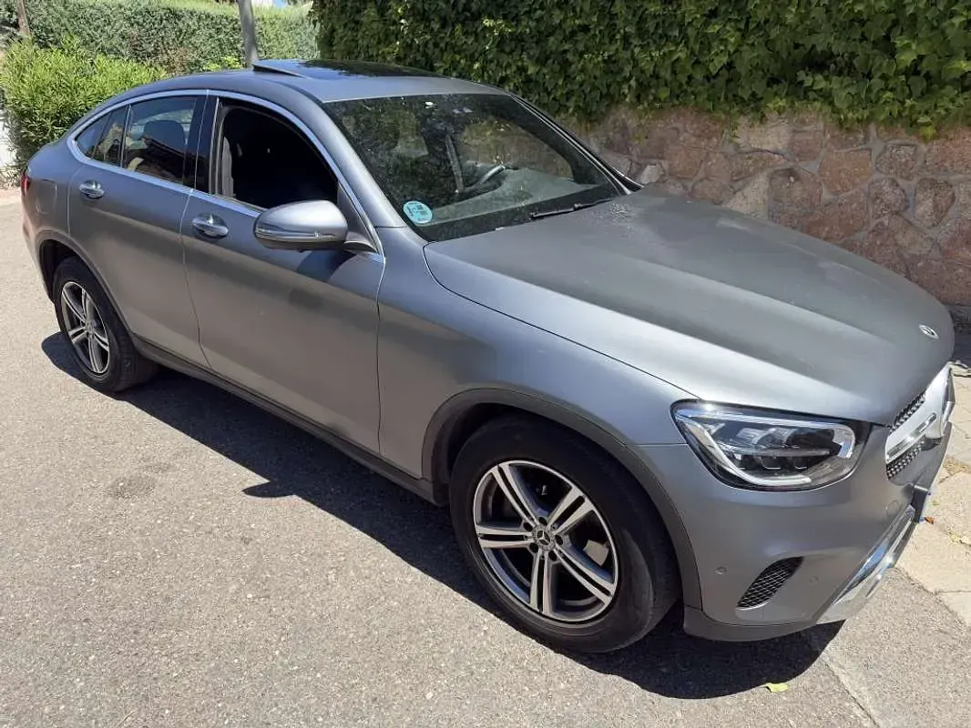 Usado Mercedes GLC220 194 CV (142 kW) 2022 Gris SUV