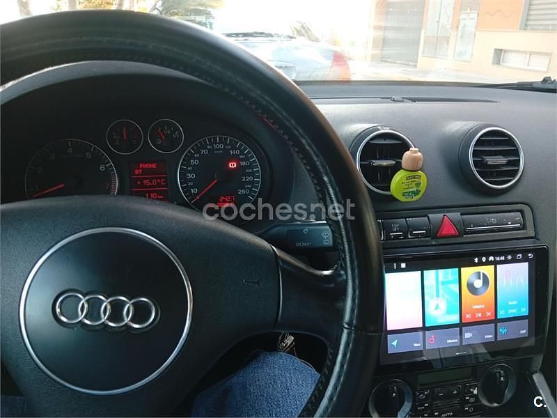 Negro Usado 2004 Audi A3 Ambition Berlina | 3500 € (Precio justo) - Imagen 1/4