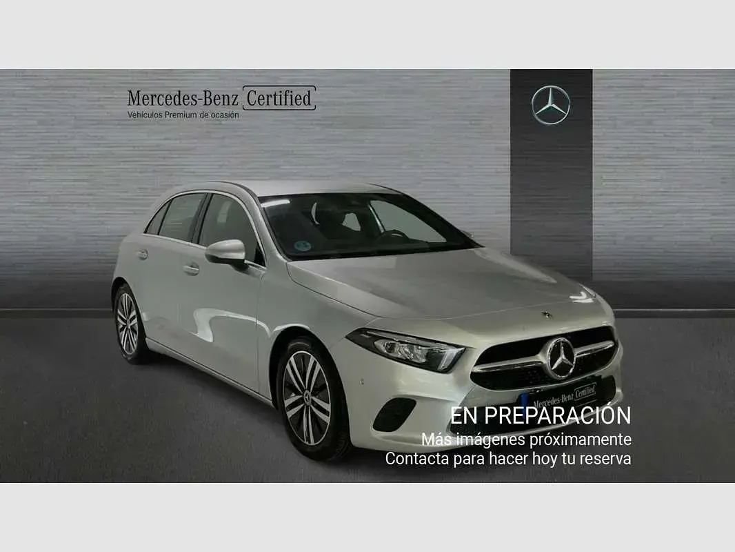 Usado Mercedes A180 136 CV (100 kW) 2022 Berlina