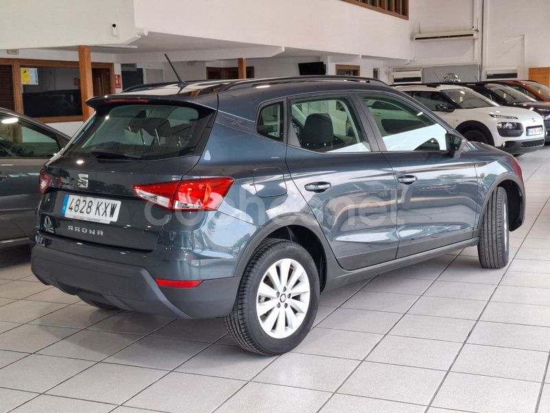 Usado Seat Arona Style 115 CV (84 kW) 2019 Azul SUV
