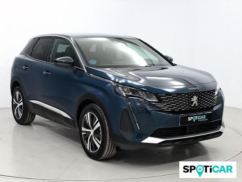 Usado Peugeot 3008 Allure 131 CV (96 kW) 2024 Azul SUV