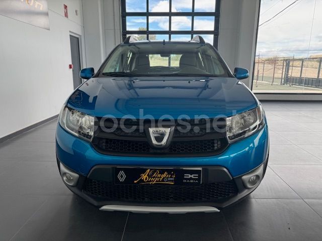 Azul Usado 2014 Dacia Sandero Stepway Utilitario | 9300 € (Precio justo) - Imagen 1/4