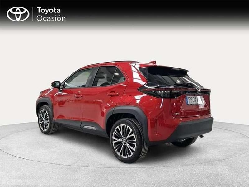 Usado Toyota Yaris Cross Style 132 CV (97 kW) 2025 Rojo SUV