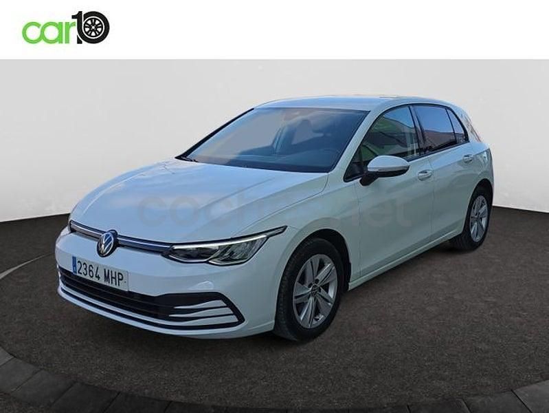 Usado VW Golf VIII Life 110 CV (80 kW) 2023 Blanco Familiar