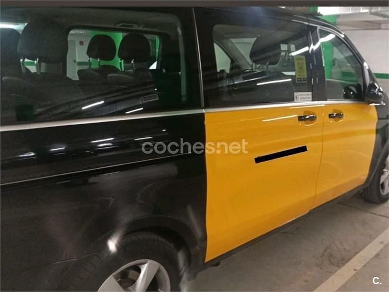 Usado Mercedes V220 Avantgarde 163 CV (119 kW) 2021 Negro Monovolumen