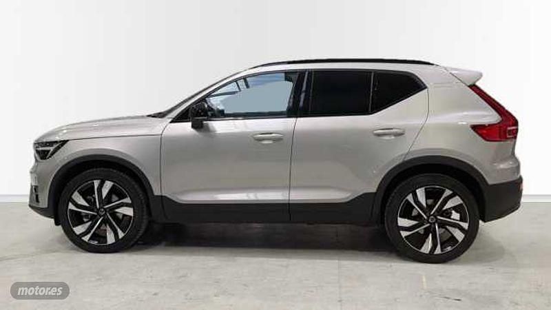 Usado Volvo XC40 Plus 2024 Plateado SUV