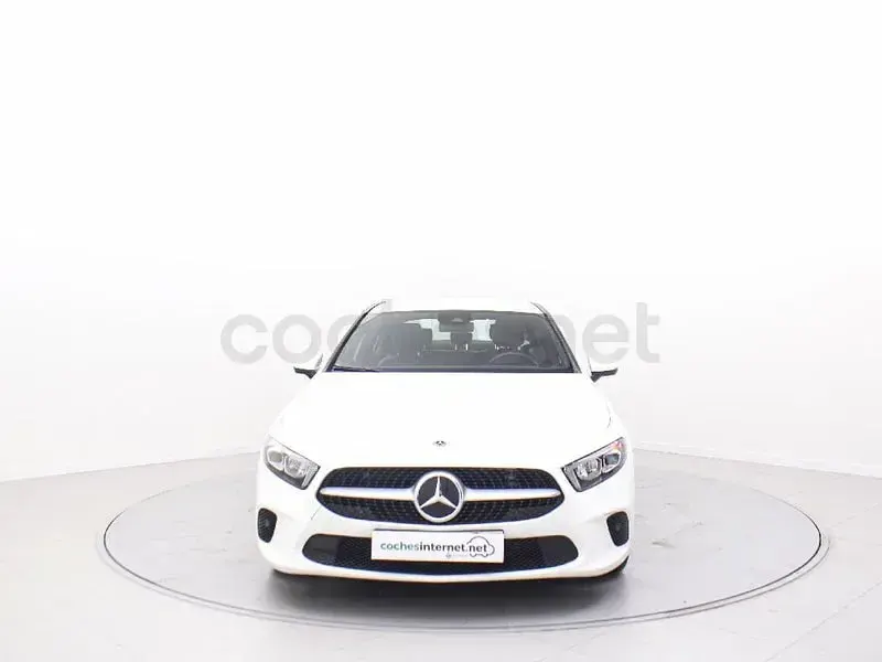 Usado Mercedes A180 136 CV (100 kW) 2022 Blanco polar Berlina