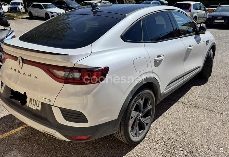 Usado Renault Arkana RS Line 145 CV (106 kW) 2023 Blanco SUV