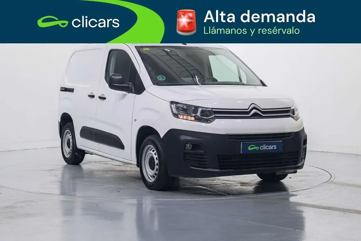 Usado Citroën Berlingo 102 CV (75 kW) 2022 Blanco Monovolumen