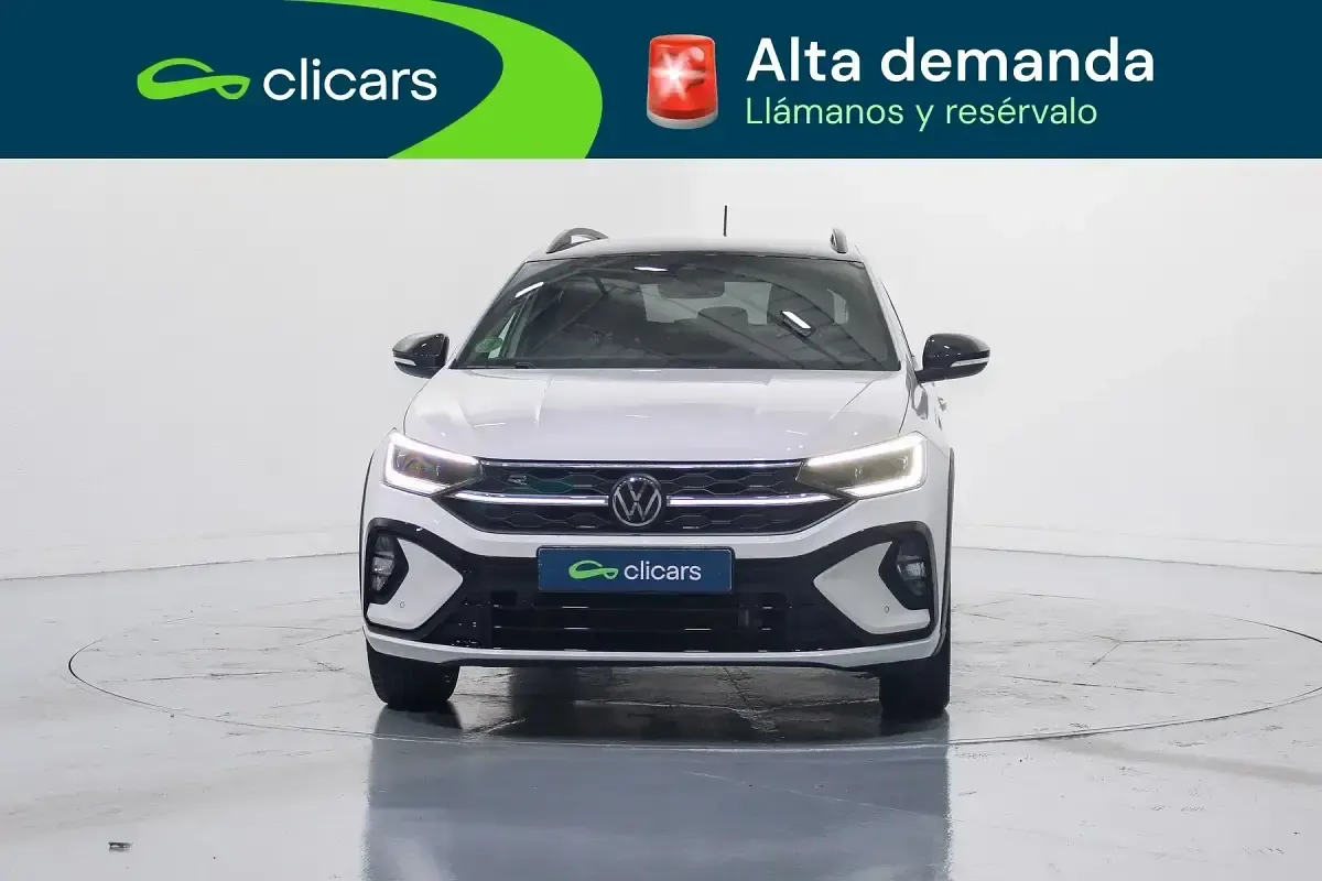 Usado VW Taigo R-line 150 CV (110 kW) 2022 Gris / plata SUV