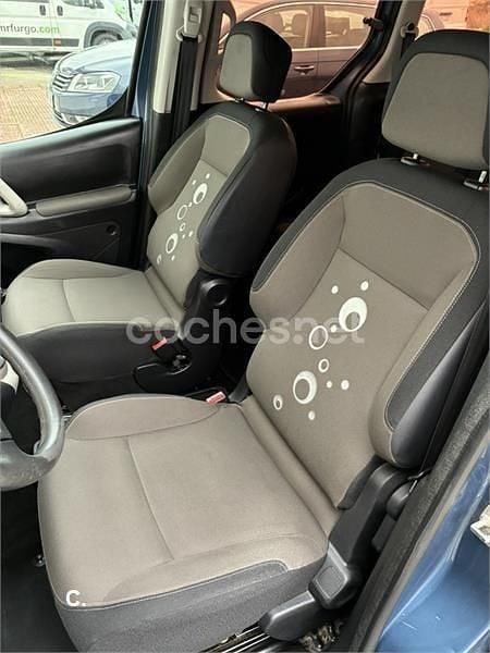 Usado Citroën Berlingo XTR 100 CV (73 kW) 2015 Azul Monovolumen