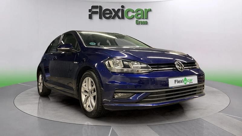Azul Usado 2020 VW Golf Advance Berlina | 14.490 € (Super precio) - Imagen 1/4
