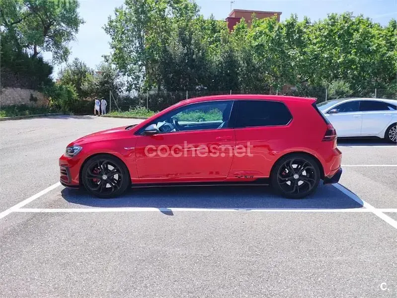 Usado VW Golf VII GTI 290 CV (213 kW) 2019 Rojo Berlina