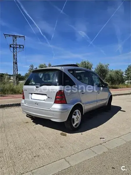 Usado Mercedes A170 Elegance 95 CV (69 kW) 2002 Gris / plata Monovolumen