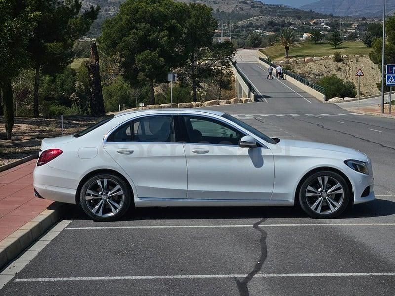Usado Mercedes C220 170 CV (125 kW) 2016 Blanco Berlina