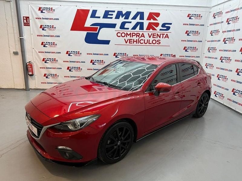 Rojo Usado 2015 Mazda 3 Luxury Berlina | 11.900 € (Precio justo) - Imagen 1/4