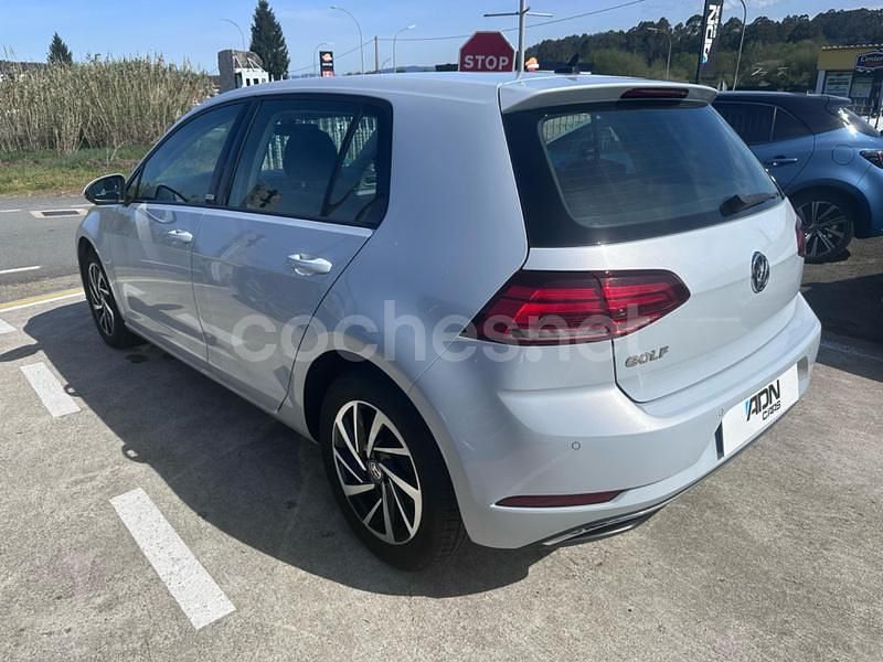 Usado VW Golf VII Sportline 115 HP (84 kW) 2018 Branco Sedan